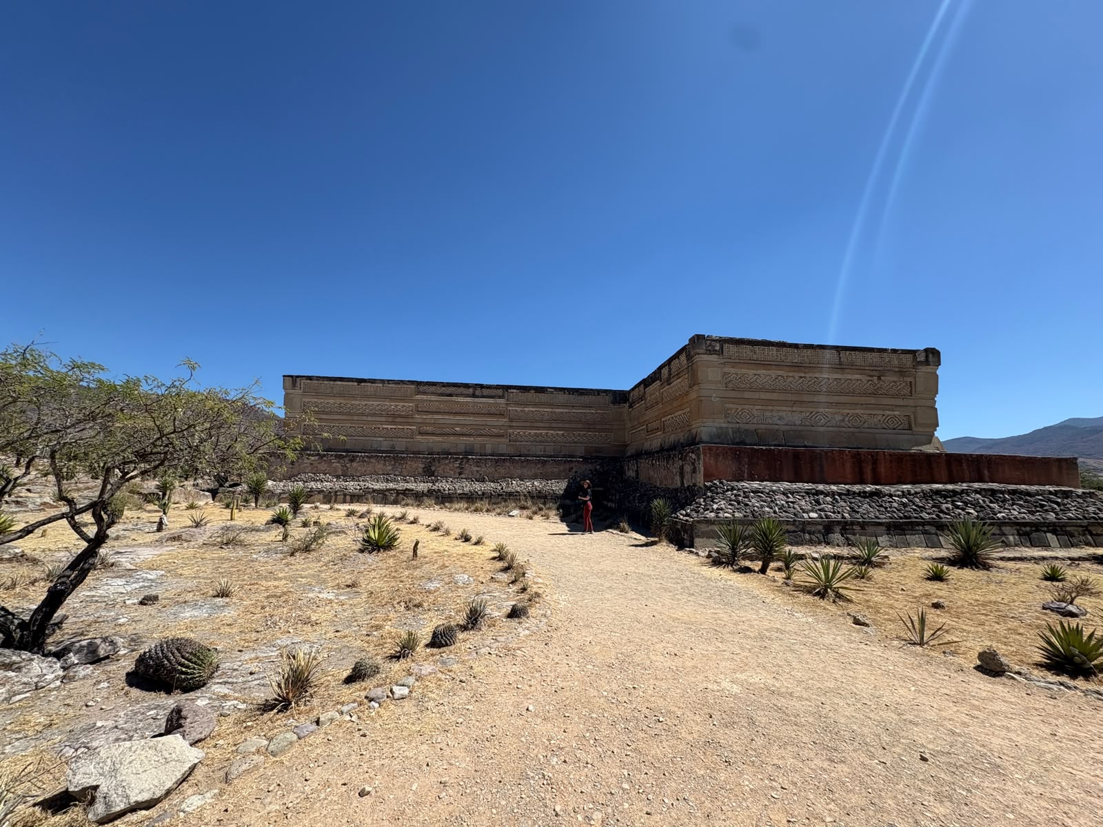 Ruta 7: Ruta Mitla Corto: Historia y Símbolos de Valles 5